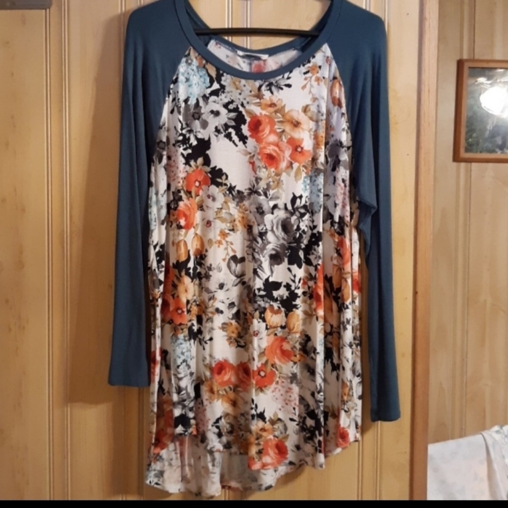 Womens long sleeve top size 3x